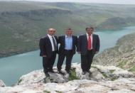 FIRAT NEHRİ'NİN DOĞAL GÜZELLİKLERİ BAŞKAN ÖZDEMİR'İ BÜYÜLEDİ 
