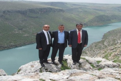 FIRAT NEHRİ&#039;NİN DOĞAL GÜZELLİKLERİ BAŞKAN ÖZDEMİR&#039;İ BÜYÜLEDİ 