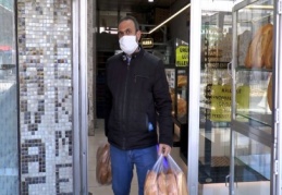 Fırınlarda ekmek satışı devam etti