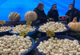 Fiyatı görenler tezgahların yanına bile yaklaşmadı