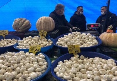 Fiyatı görenler tezgahların yanına bile yaklaşmadı