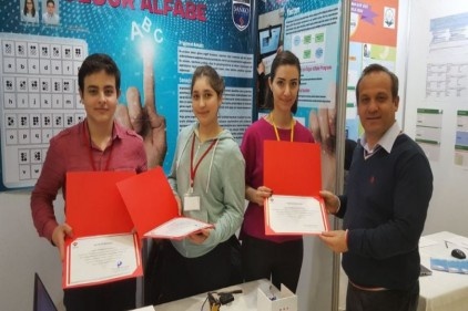 &#8220;Fizik&#8221; dalındaki projesi ise bölge üçüncüsü oldu