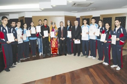 Folklor İl Birincileri Tahmazoğlu&#8217;nu ziyaret etti 