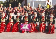 Folklorculardan ziyaret 