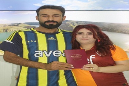 Formalarla nikahlandılar