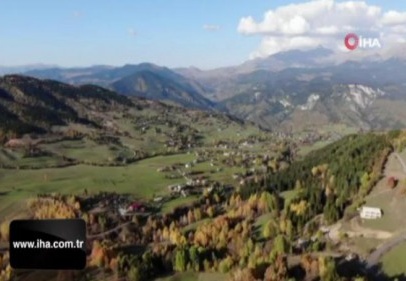 Fotoğraf tutkunları sonbaharda sakin şehir Şavşat'a akın ediyor
