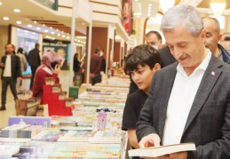 Fuarı, 100 binin üzerinde kitapsever ve öğrenci ziyaret etti