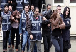 Fuhuş operasyonunda 10 kişi gözaltına alındı