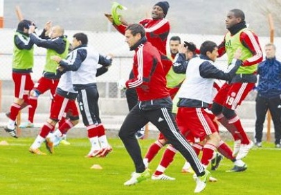 Futbolcular baskı altında yaşıyor