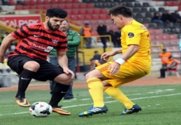 Futbolcular izin kullandı