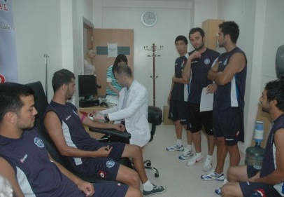 Futbolcular sağlık kontrolünden geçti