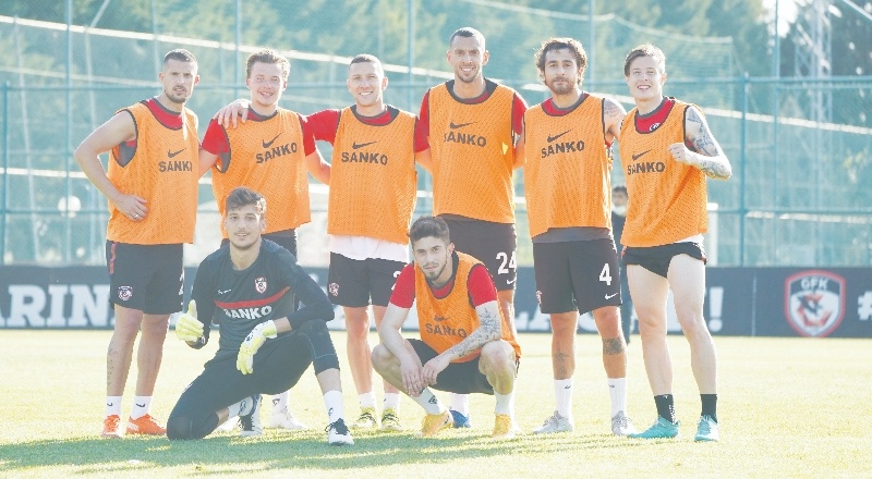 "Futbolcularımız suça karışmadı, mağdur edildi"