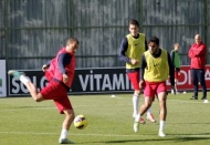 Futbolcuların antrenmana çıkacağını açıkladı