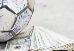 Futbolda son 10 yılda transfere 48,5 milyar dolar harcandı!