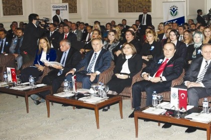 GAGİAD, 13 dalda 14 kişi ve kurum temsilcisine ödül verdi