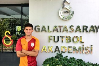Galatasaray, 2000 doğumlu Mirza Cihan&#039;ı transfer etti 