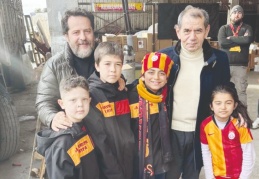Galatasaray Başkanı Özbek afet bölgelerini ziyaret etti