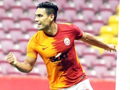 Galatasaray maç fazlasıyla lider