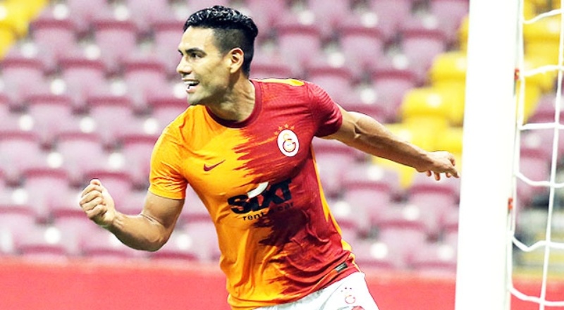 Galatasaray maç fazlasıyla lider