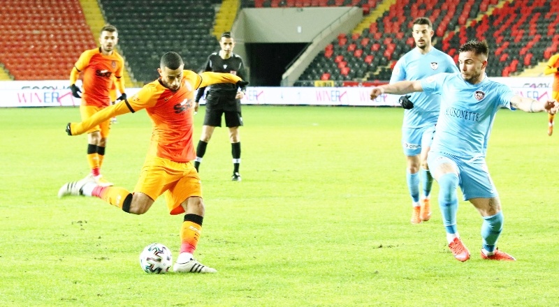 Galatasaray Onyekuru’nun 2 gölü ile galip geldi: 1-2
