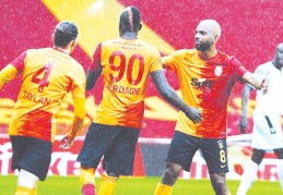 Galatasaray, Şampiyonlar Ligi 2. Eleme Turu'nda PSV Eindhoven ile eşleşti