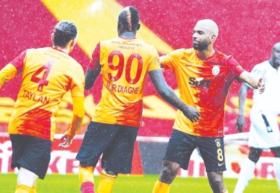 Galatasaray, Şampiyonlar Ligi 2. Eleme Turu'nda PSV Eindhoven ile eşleşti