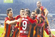Galatasaray tribüne servet ödüyor