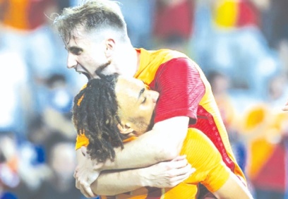 Galatasaray turu dört golle geçti