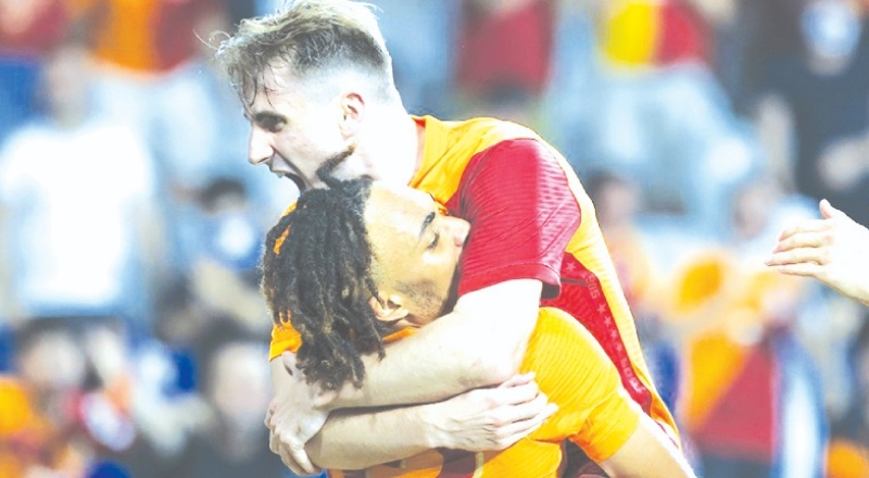 Galatasaray turu dört golle geçti