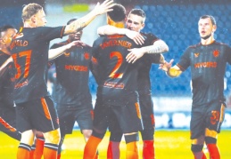 Galatasaray'ın Avrupa Ligi'nde rakibi Rangers İskoç ekibi, Willem'i deplasmanda 4-0'la geçti