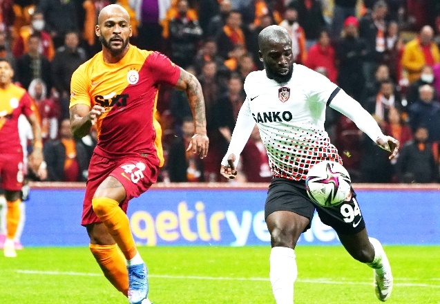 Galatasaray'ın golü ofsayt mı? Hakemler ne dedi?