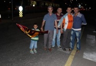 Galatasaraylılar coşkusunu sokağa taşıdı