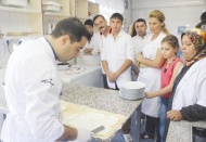 GAMEK’li kursiyerlere hızlandırılmış pasta kursu veriliyor