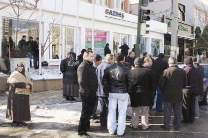 Garaj tapulu evlerine doğalgaz bağlatamıyorlar