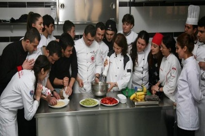 GAÜN Gastronomi öğrencileri iki uluslararası derece elde etti