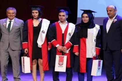 GAÜN Naci Topçuoğlu Meslek Yüksek Okulu 10. Yıl mezunlarını verdi