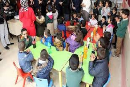 GAÜN öğrencileri, Arslanlı Köyü İlkokulu&#8217;nda kütüphane kurdu