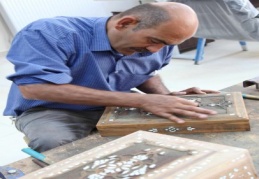 GAÜN Sedef Ustası Bakır’a ödül verildi