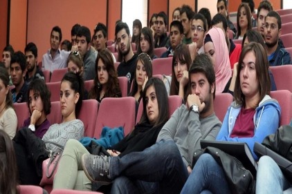 GAÜN&#8217;de &#8220;AIESEC&#039;e Hoş Geldin&#8221; konferansı yapıldı