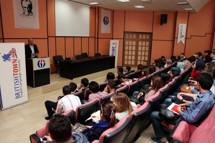 GAÜN&#8217;de Kariyer Panayırı düzenlendi