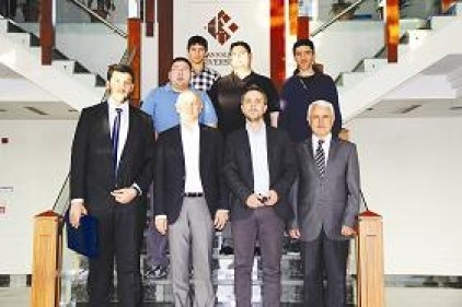 Gazeteci-Yazar Melih Altınok, HKÜ&#8217;yüziyaret etti&#8232;