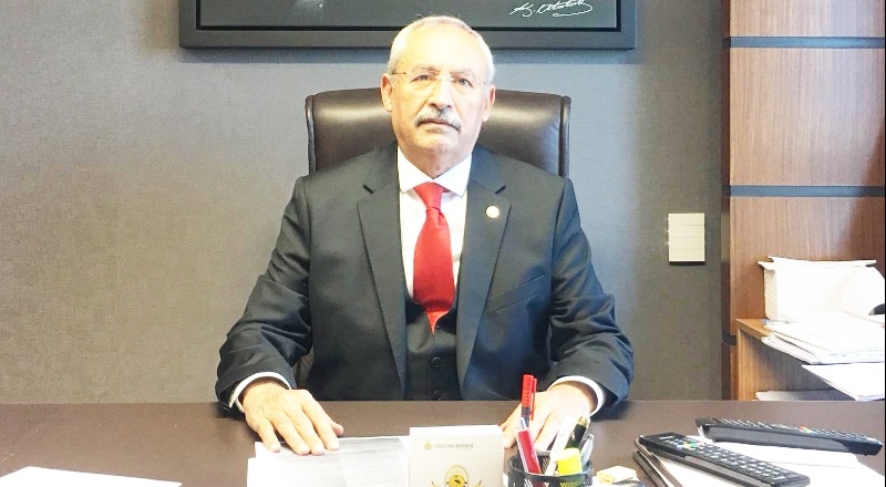 Gazetecilerin çoğu yaşamla mücadele ediyor