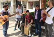 Gazi Muhtar Paşa Caddesi’nde minicik aktiviteler bile sevindiriyor