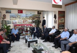Gazialeri ziyaret etti