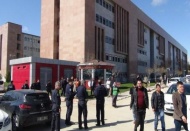 Gaziantep Adliye Sarayı önünde, duruşma sonrası iki aile arasında çıkan kavgada 15 kişi gözaltına alındı