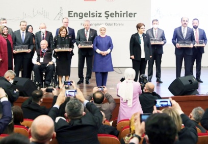 Gaziantep Akıllı Sağlıklı Teknolojik Engelsiz Kent Projesi ödül aldı