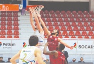 Gaziantep Basketbol - Galatasaray ile oynuyor