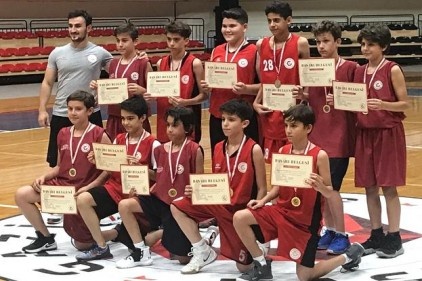 Gaziantep Basketbol şampiyon oldu