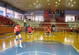 Gaziantep Bölgesel Bay-Bayan Voleybol Ligi müsabakaları başladı