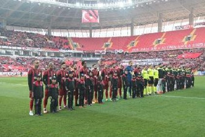 Gaziantep Büyükşehir Belediyespor ile Eskişehirspor 9. randevuda